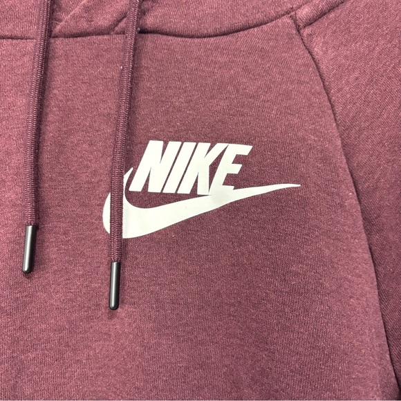 Nike Maroon Hoodie Sweatshirt Women's Medium Pullover Athletic Activewear - Picture 2 of 8